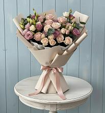 Букет цветов из:  Розы и Лизиантусы в Благовещенске Республики Башкортостан