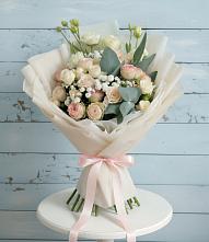 Букет цветов из:  Розы и Лизиантусы в Благовещенске Республики Башкортостан