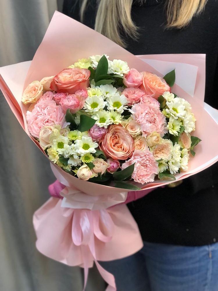 Букет цветов из: Гвоздики, Розы и Хризантемы в Благовещенске Республики Башкортостан