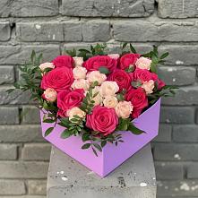 Цветочная композиция из Розы в коробке в Благовещенске Республики Башкортостан
