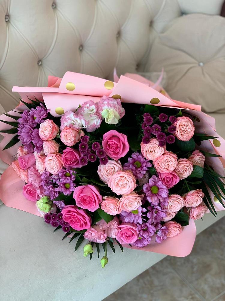 Букет цветов из: Хризантемы, Розы и Лизиантусы в Благовещенске Республики Башкортостан