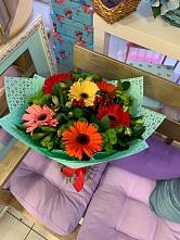 Букет цветов из:  Герберы, Хризантемы и Альстромерии #REPLACE_PRED# Благовещенске Республики Башкортостан
