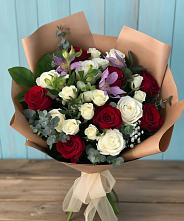 Букет цветов из:  Розы и Альстромерии в Благовещенске Республики Башкортостан