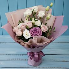 Букет цветов из:  Розы и Лизиантусы в Благовещенске Республики Башкортостан