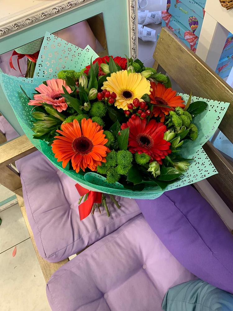 Букет цветов из: Герберы, Хризантемы и Альстромерии в Благовещенске Республики Башкортостан