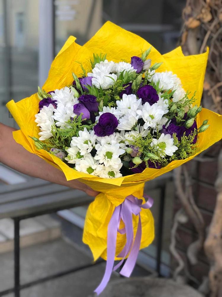 Букет цветов из: Ирисы, Хризантемы и Ромашки в Благовещенске Республики Башкортостан