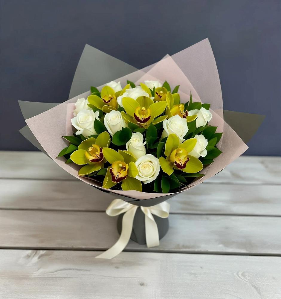 Букет цветов из: Орхидеи и Розы в Благовещенске Республики Башкортостан