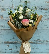 Букет цветов из:  Розы и Лизиантусы в Благовещенске Республики Башкортостан