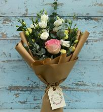 Букет цветов из:  Розы и Лизиантусы в Благовещенске Республики Башкортостан