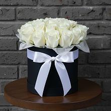 Цветочная композиция из Розы в шляпной коробке в Благовещенске Республики Башкортостан