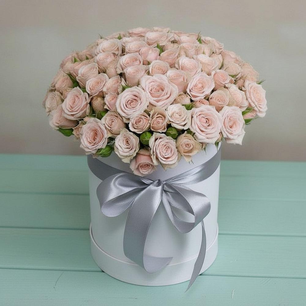 Цветочная композиция из Розы в шляпной коробке в Благовещенске Республики Башкортостан