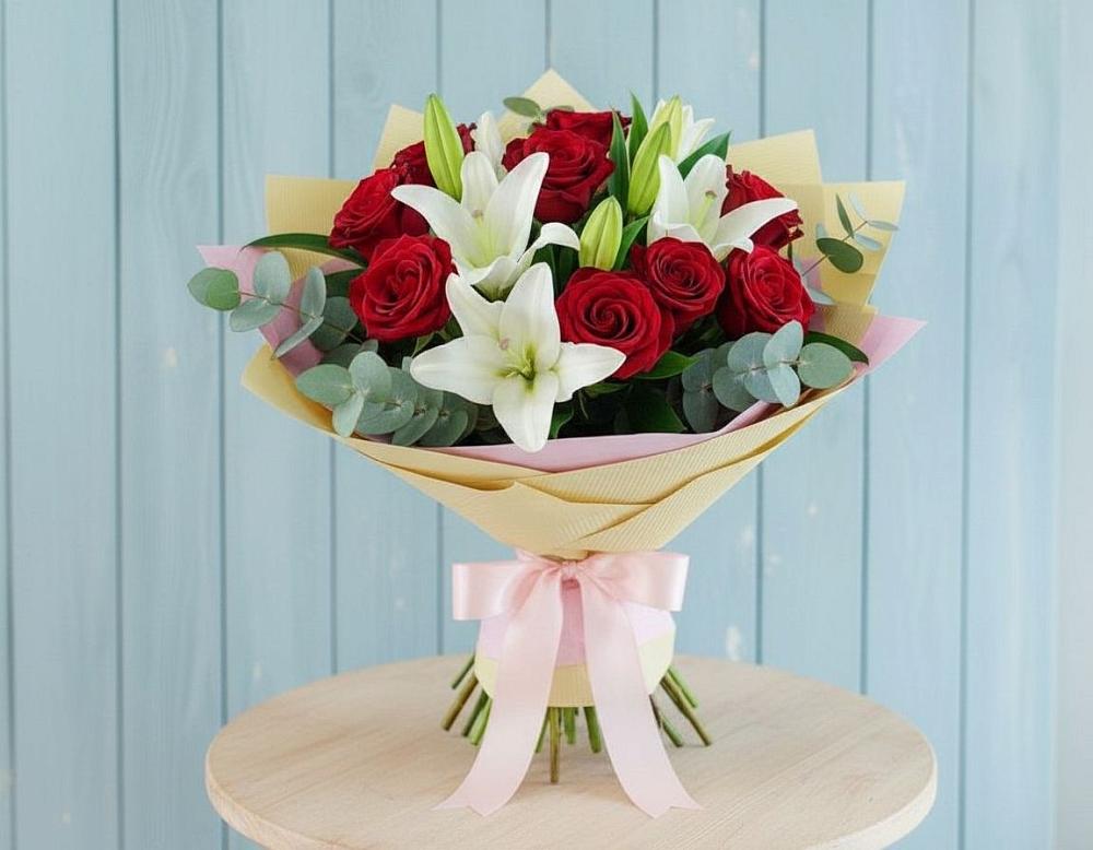 Букет цветов из: Лилии и Розы в Благовещенске Республики Башкортостан